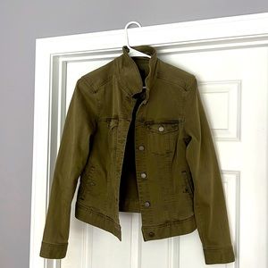 Women’s Liverpool army green jacket.